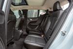 Volvo XC40 T3 Momentum 2018 года (UK)